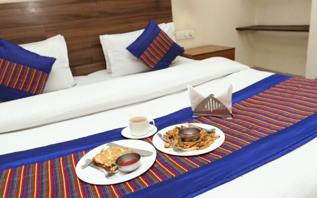 OYO 8876 Hotel Sarthi