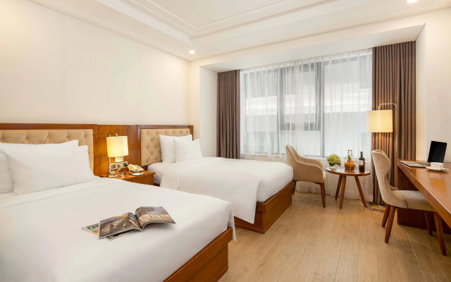 Paris Deli Danang Beach Hotel