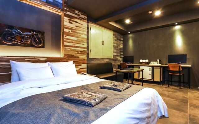 Hotel Form