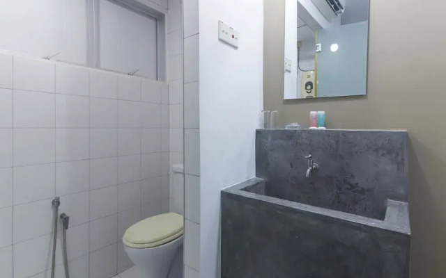 OYO 973 LHT Hotel