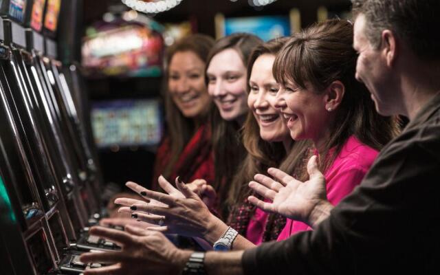 Akwesasne Mohawk Casino Resort and Players Inn