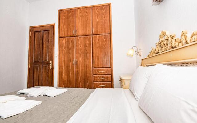 Achilleas Deluxe Apartment