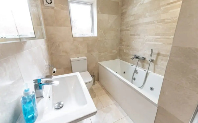 Spacious 3 bedroom house in Edgebaston