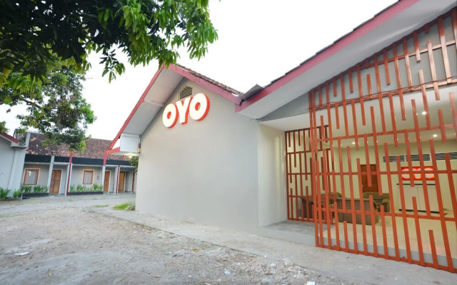Oyo 743 Garden Guesthouse