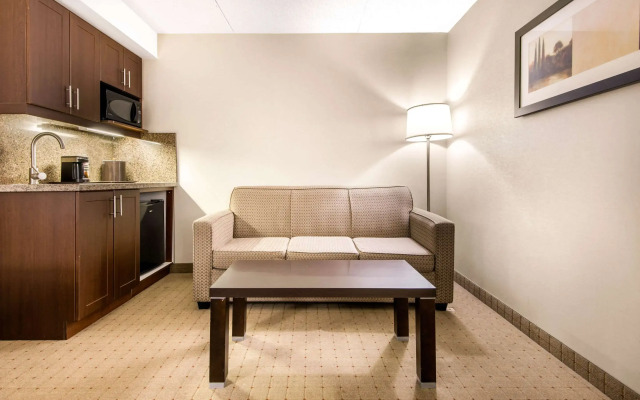 Comfort Inn Airport West