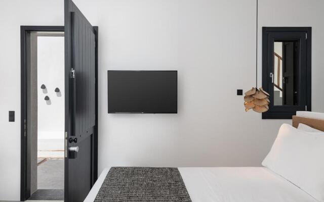 Athina Milos Suites