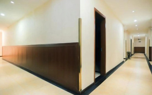 Guiyang Xinyuan Business Hotel (Huaxi Park Area)