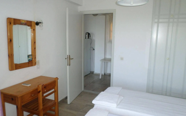 Rising Sun Apartments and Studios