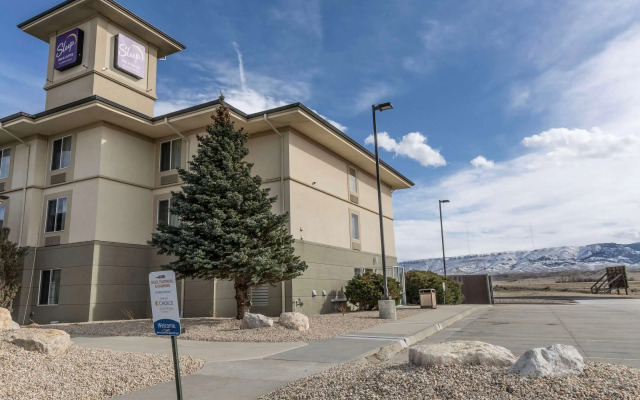 Sleep Inn & Suites Evansville - Casper