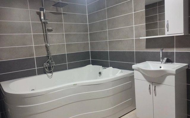 White Crown Apartman ve Yaşam Merkezi