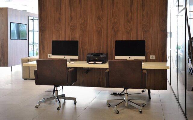 Отель Courtyard by Marriott Amsterdam Arena Atlas