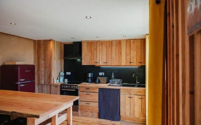 La Petite Maison Basse Corréo