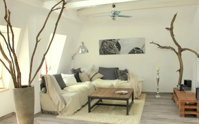 Loft im Turmhaus am Weissen Hirsch