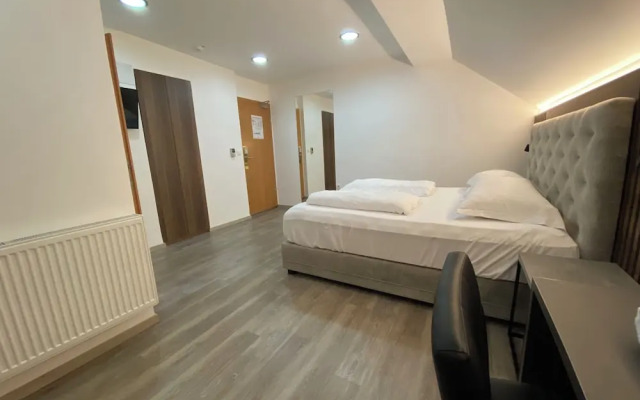 Garni Hotel Cirman