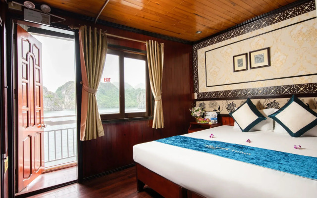 Swan Cruises Halong
