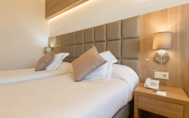 Lamaraz Arts Hotel