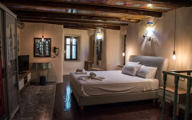 Odos Oneiron Boutique Hotel