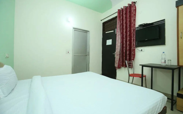 Sunshine Lodge by OYO Rooms