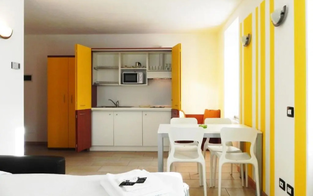 Residence Acero Rosso