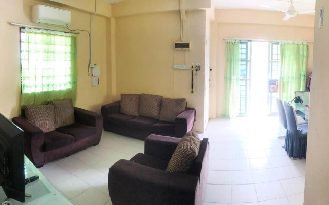 Homestay Villa Teluk Batik