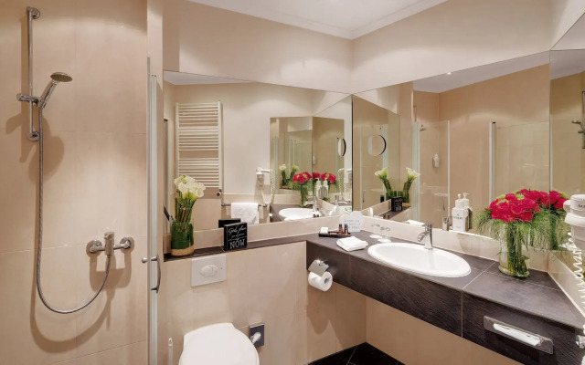 Nells Park Hotel