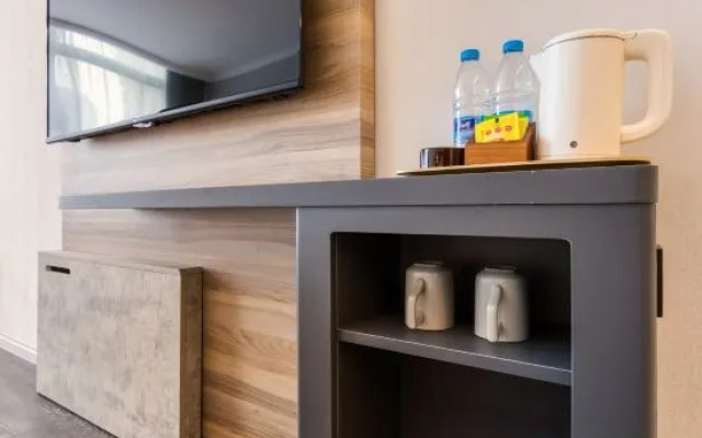 HanTing Premium Hotel (Hangzhou Jianghan Road Subway Station)