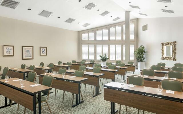 Doubletree by Hilton Campbell - Pruneyard Plaza
