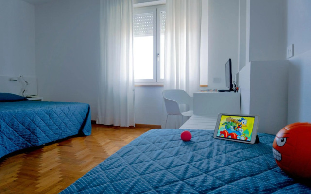 Mistral Hotel