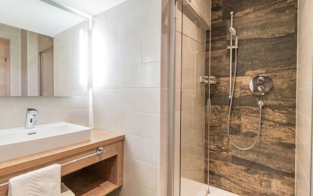 Apartment in Wald im Pinzgau With Pool