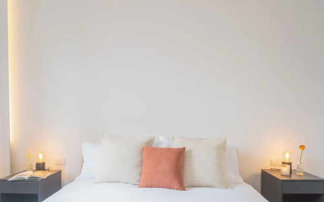 Cozy Nest on the Lake by Rent all Como