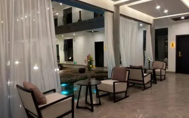 Lishe Huayuan Inn