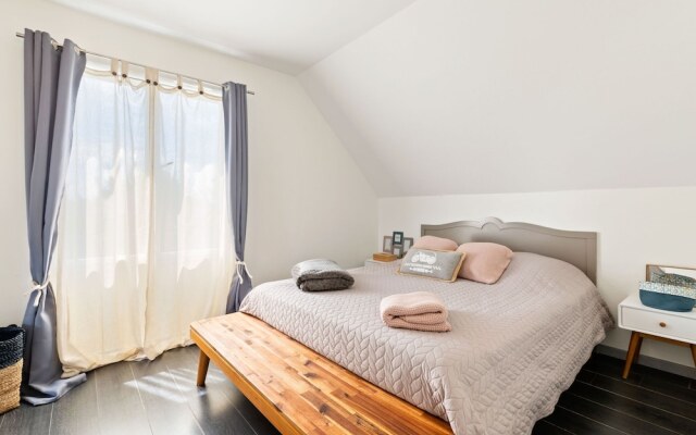 Elegant Holiday Home in Touques With Fenced Garden