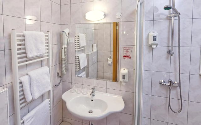 Hotel Creina