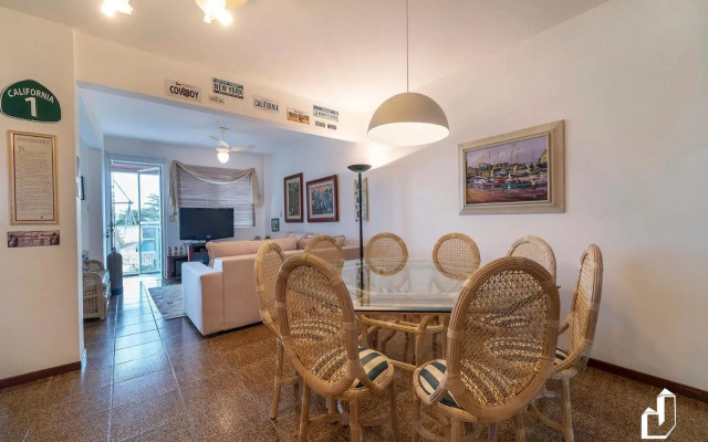 Apartamento com 02 dormitórios