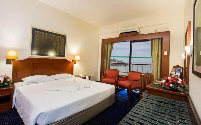 Rainbow Paradise Beach Resort