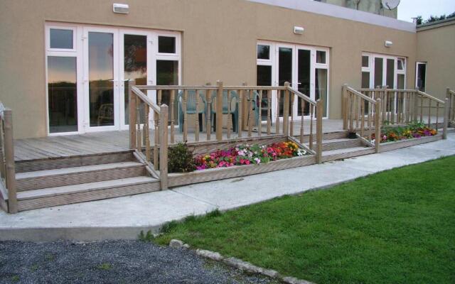 Lakeland Midsummer Lakehouse