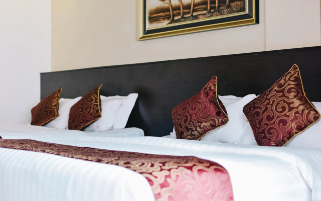 J Suites Hotel