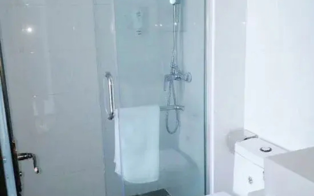 7 Days Premium Hotel (Tianjin Ancient Culture Street Eye of Tianjin)