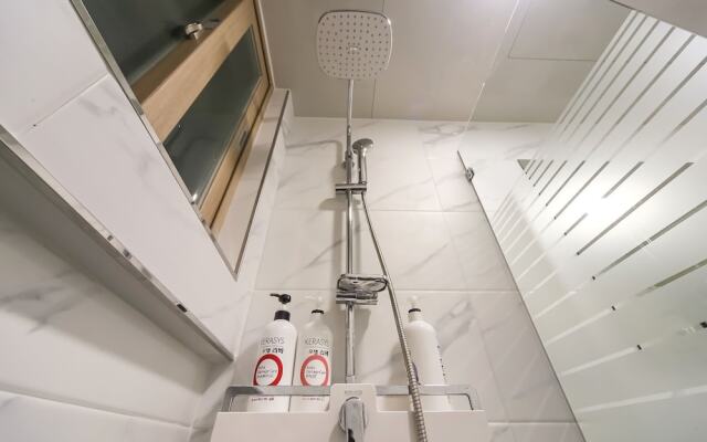 Busan Daeyeon-Dong Ribe