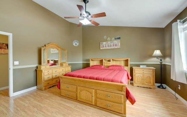 Porterville Getaway w/ Patio + Valley Views!