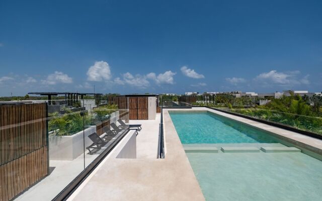 Two Bedroom Luxury Apartment by TuLuna