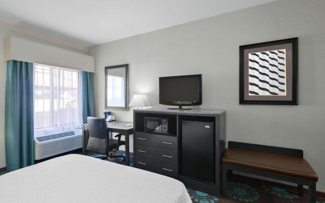 Hampton Inn Bakersfield-Central