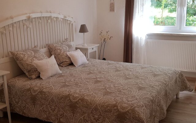 Cozy Holiday Home in Sachspfeife with Sun Terrace