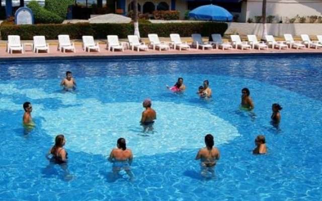 Qualton Club & Spa Puerto Vallarta