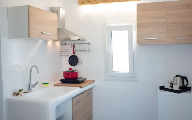 Petra Mykonos Studios & Suites
