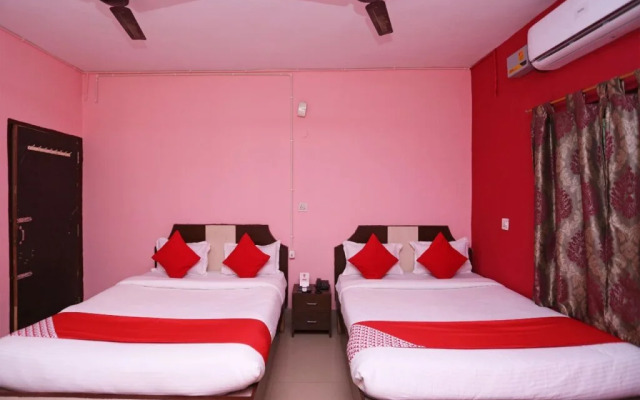 OYO 13624 Kapoors Plaza Guest House