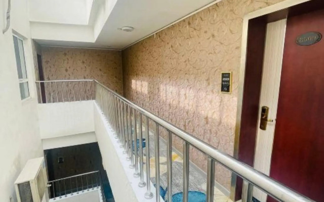 Haitian Business Hostel