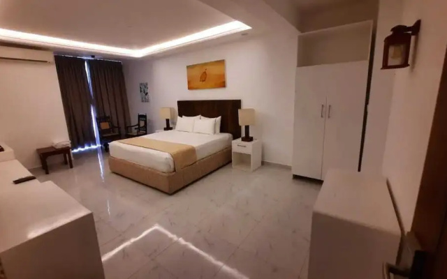 Lavinia Bay Beach Hotel