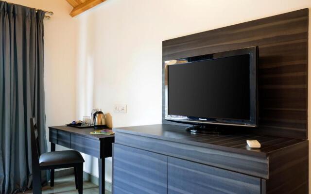 White woods Resort & Spa