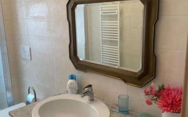 Flat 2 Bedrooms 1 Bathroom - Recco